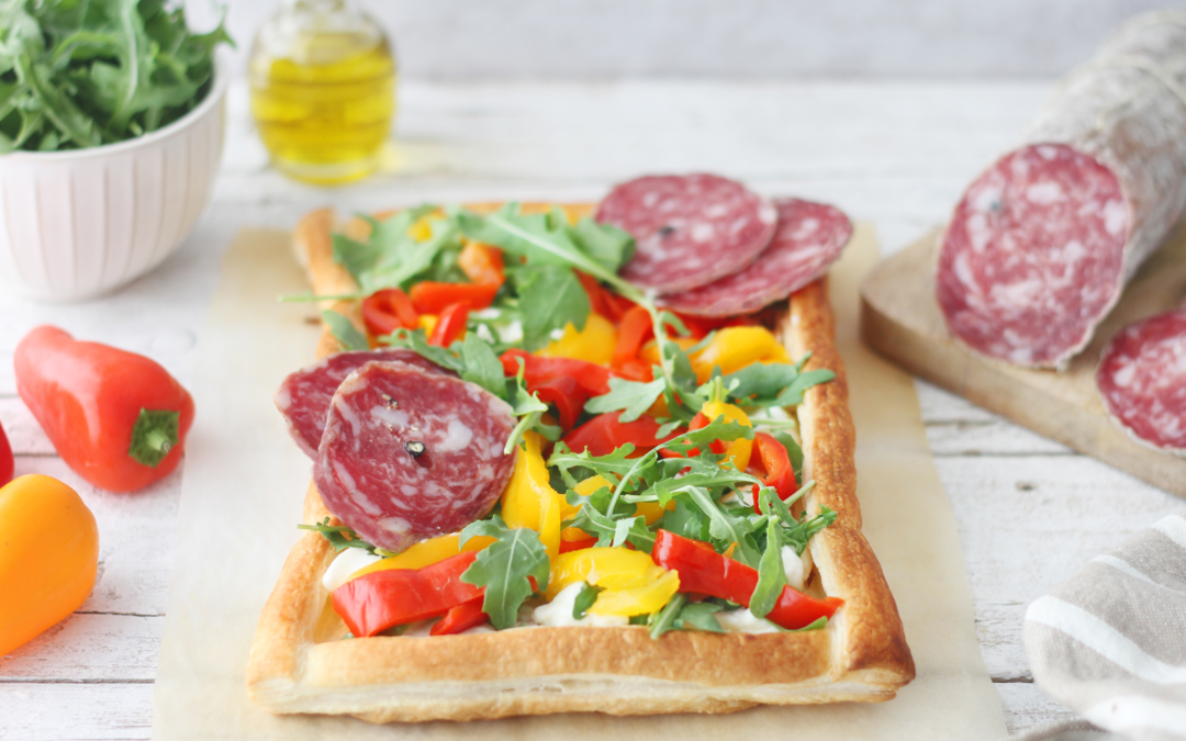 Sfoglia con Salame Felino IGP, crescenza, rucola e peperoni